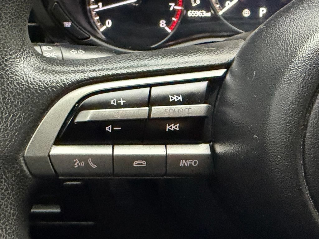 Used 2020 MAZDA MAZDA3 Sedan FWD image 29