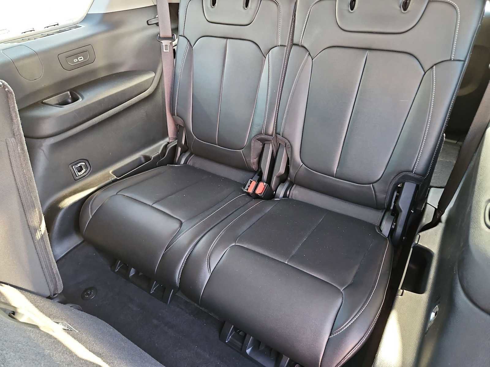 Used 2021 Jeep Grand Cherokee L Limited image 38