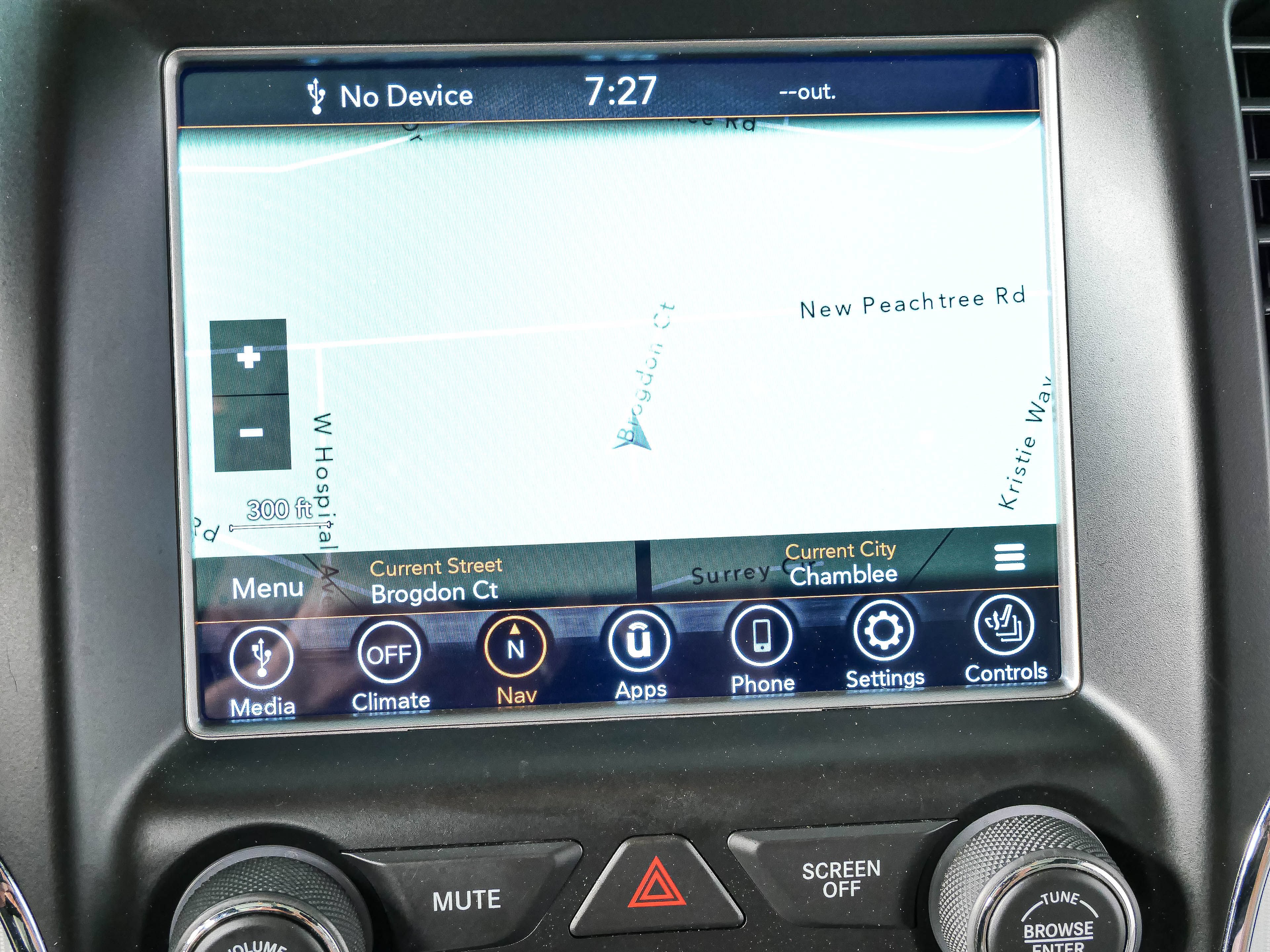 Used 2018 Jeep Grand Cherokee Limited RWD image 13