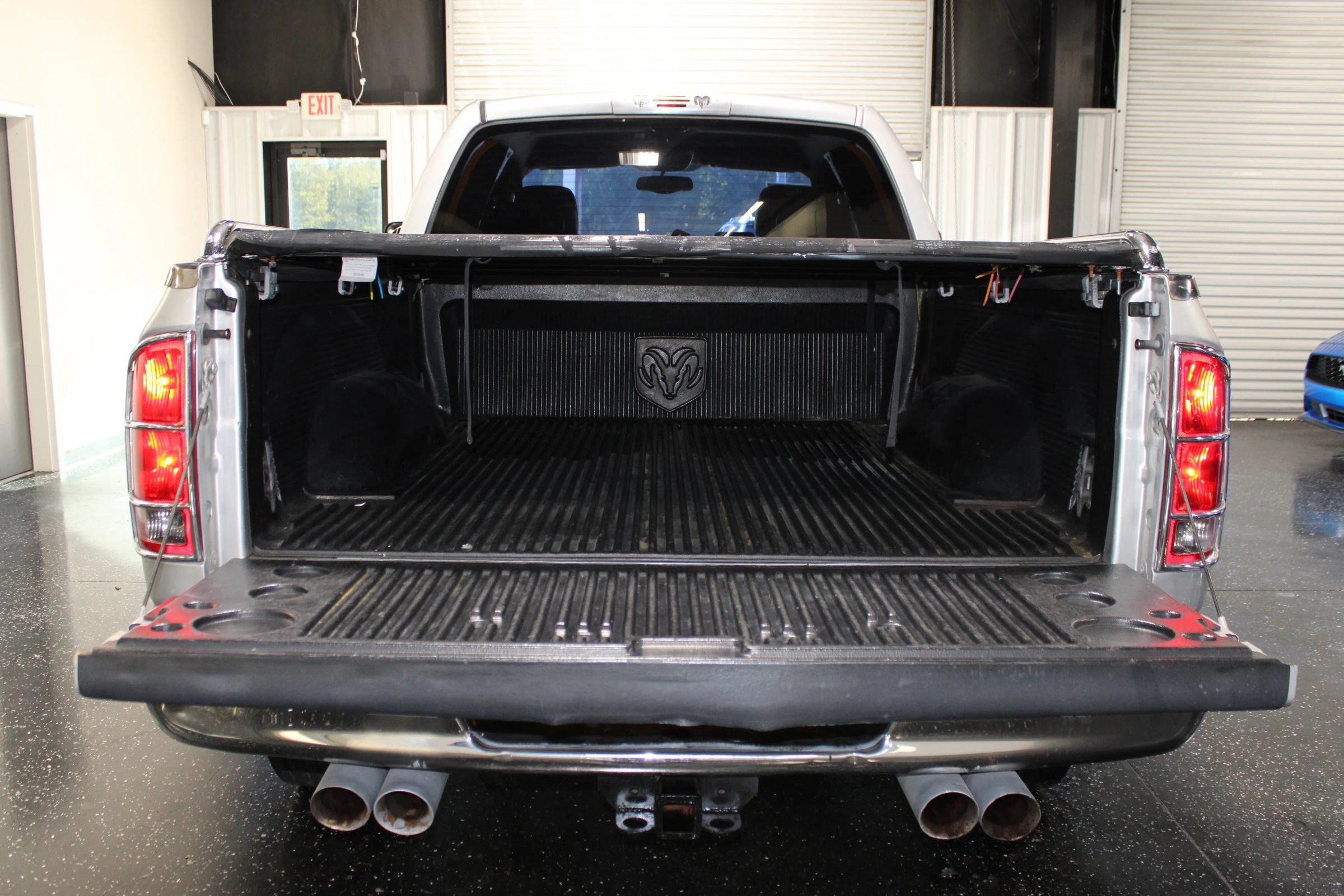 Used 2005 Dodge Ram 2500 Truck SLT RWD image 31