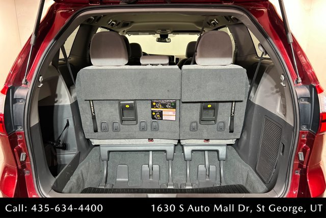 Used 2020 Toyota Sienna LE FWD image 22