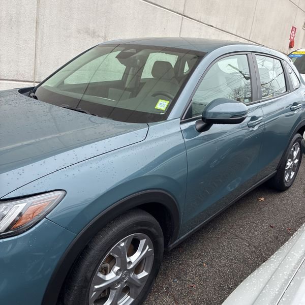 Certified 2024 Honda HR-V LX image 36