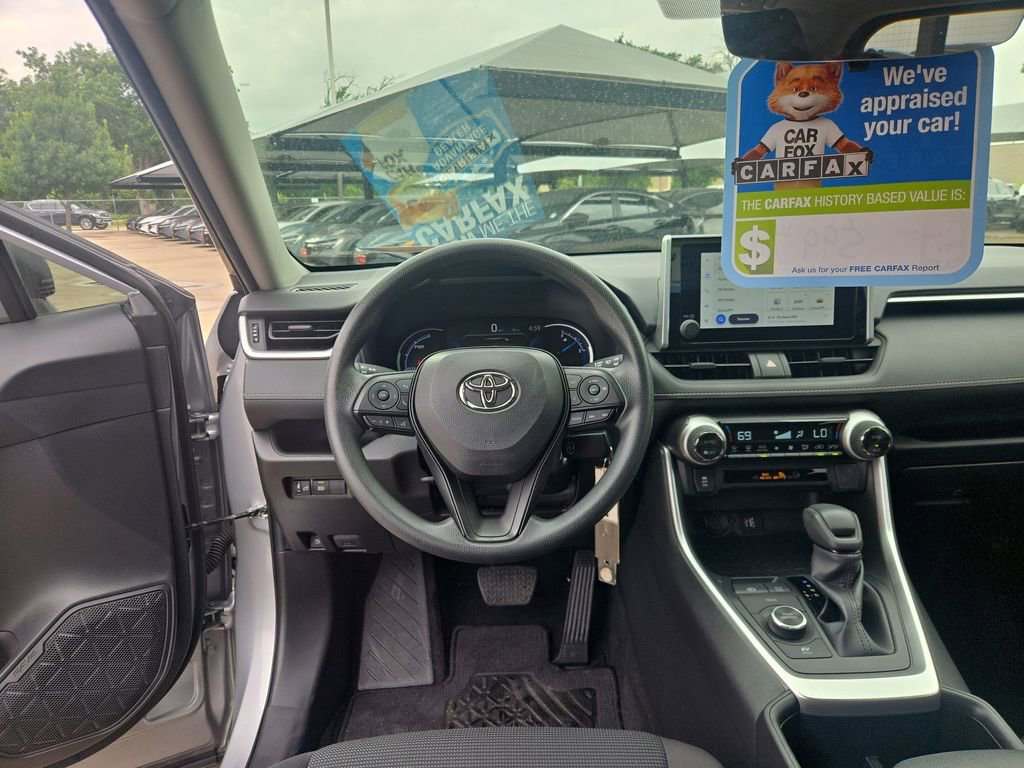 Used 2023 Toyota RAV4 LE AWD/4WD image 22