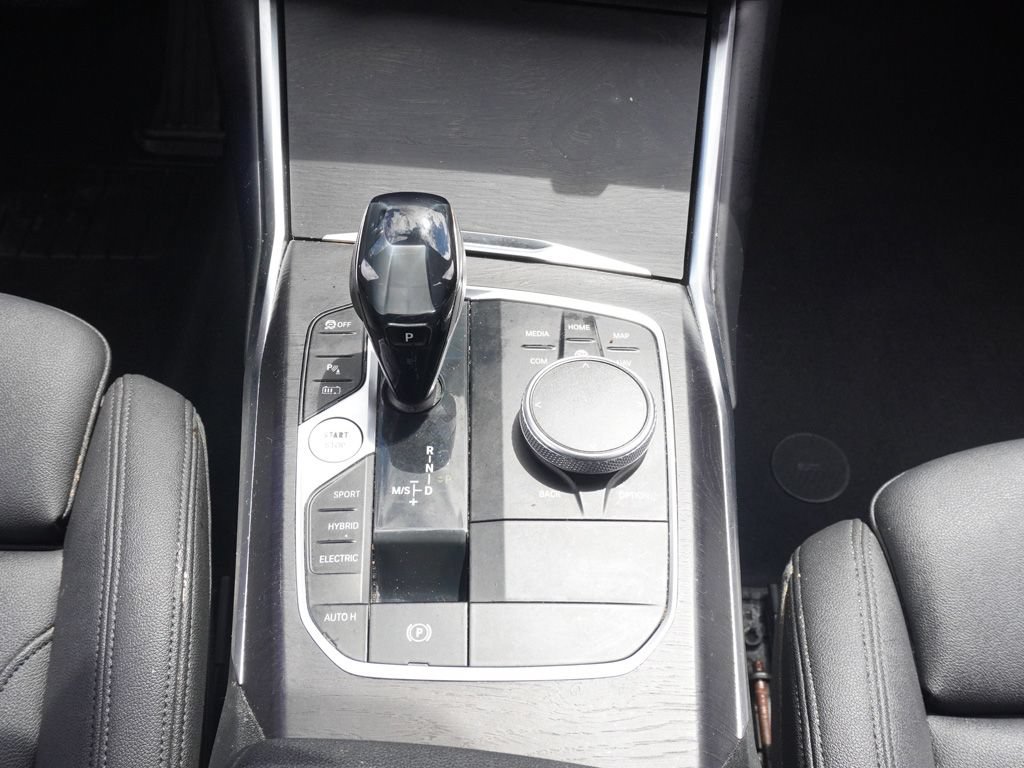 Used 2021 BMW 330e w/ Convenience Package RWD image 52