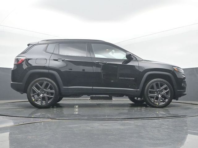 New 2026 Jeep Compass Latitude w/ Sun and Sound Group AWD/4WD image 52