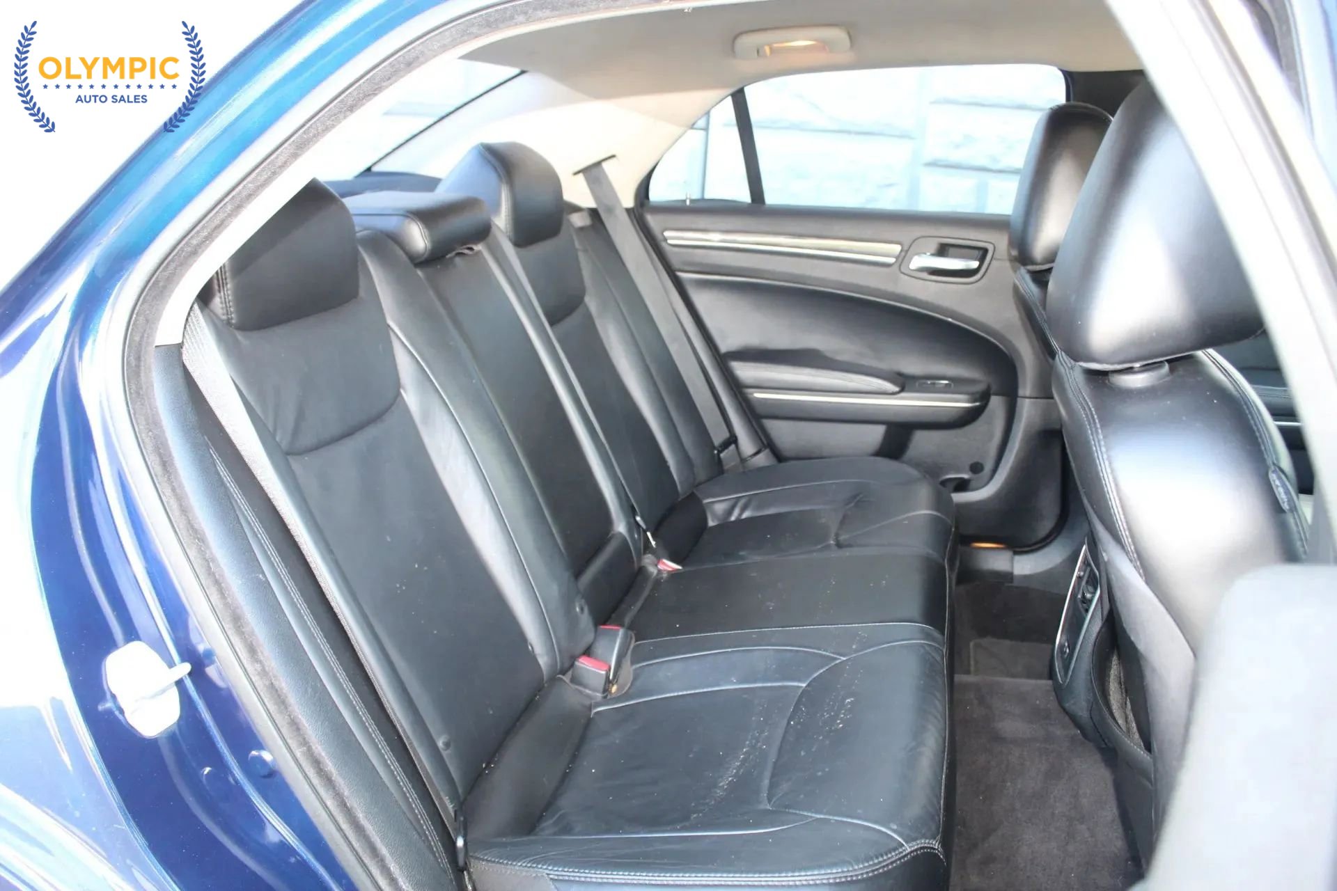 Used 2017 Chrysler 300 Limited image 35