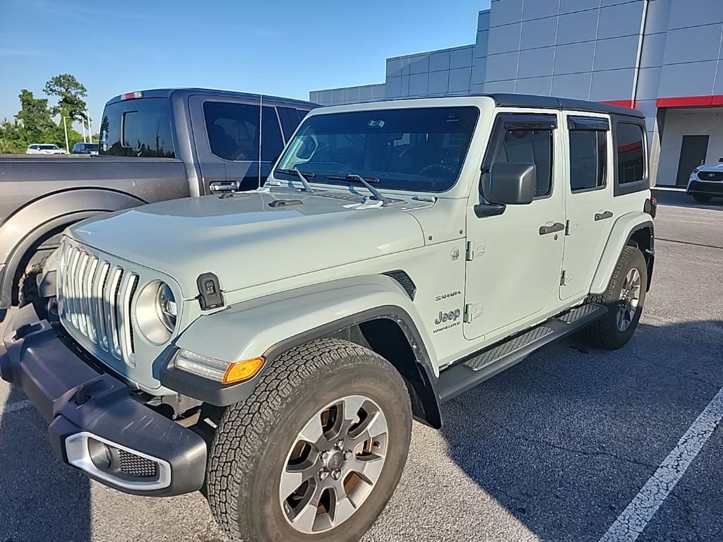 Used 2023 Jeep Wrangler Unlimited Sahara w/ LED Lighting Group AWD/4WD image 13