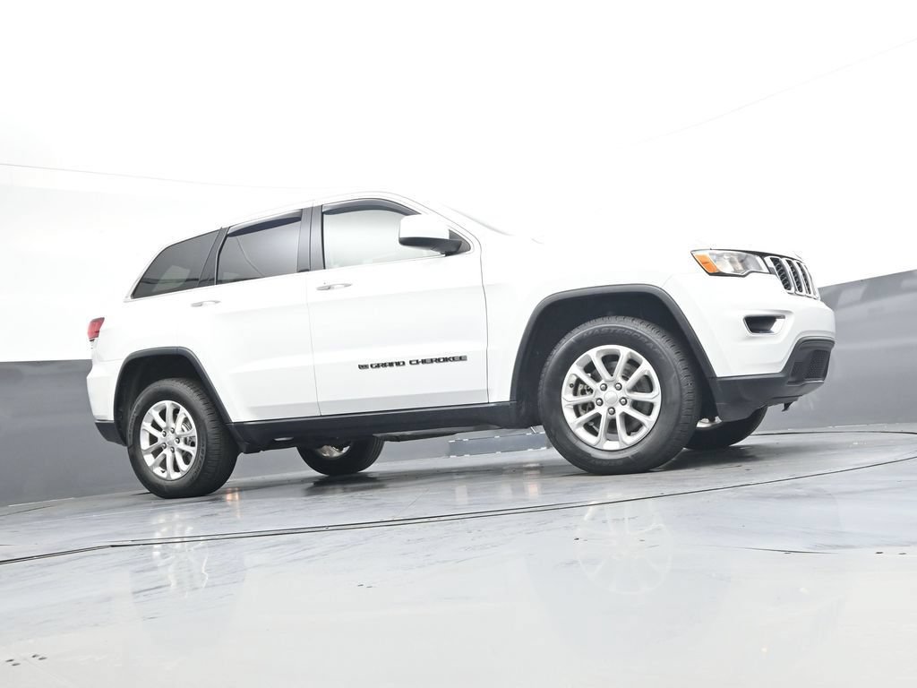 Used 2022 Jeep Grand Cherokee Laredo E AWD/4WD image 41