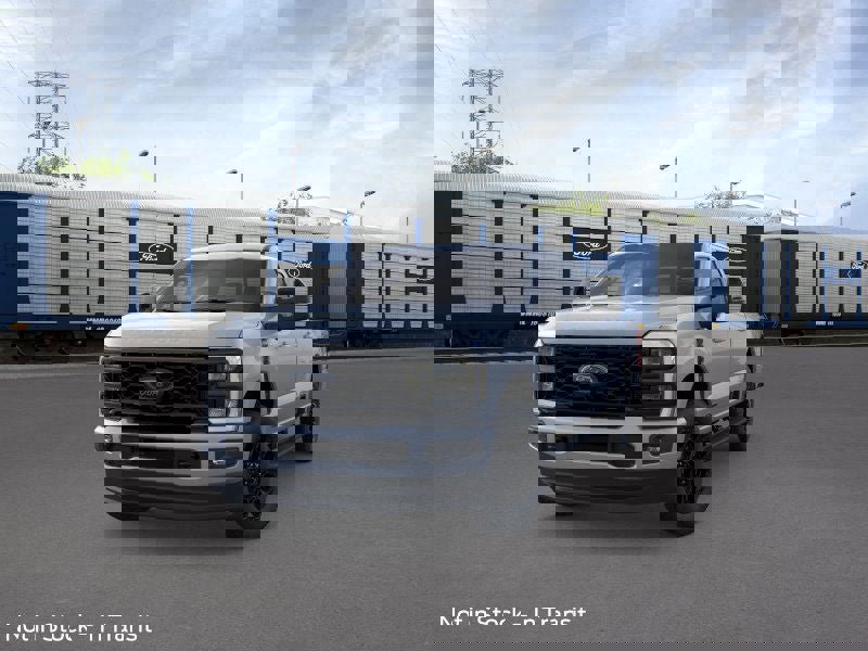New 2026 Ford F250 4x4 Crew Cab Super Duty image 2
