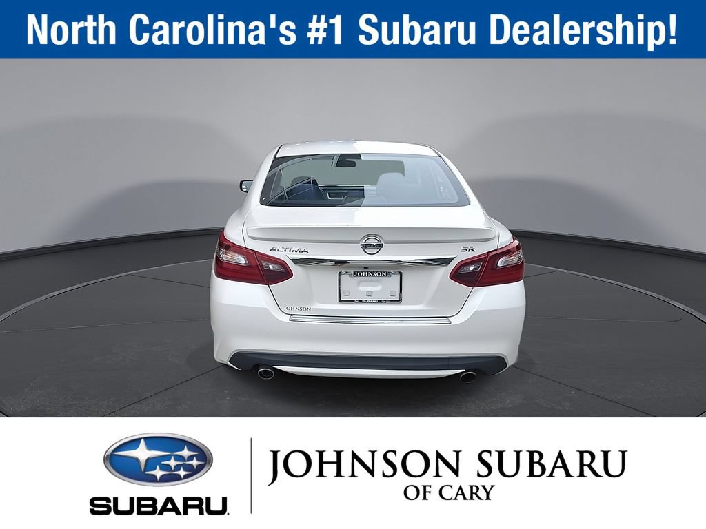 Used 2017 Nissan Altima 2.5 SR FWD image 3