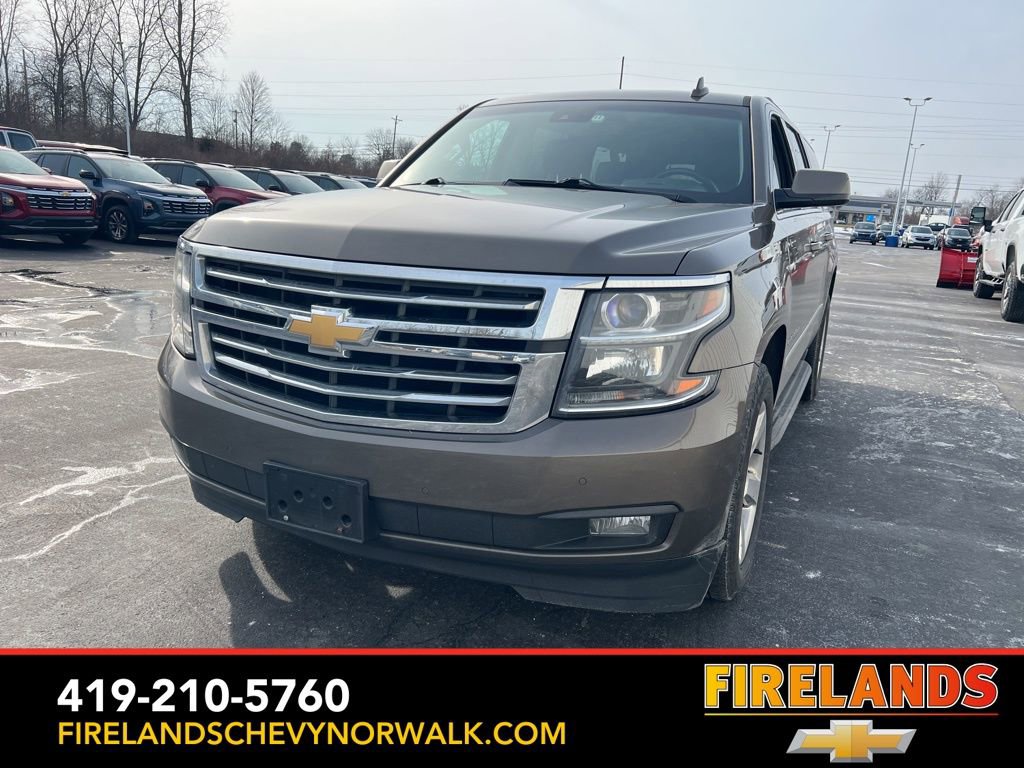 Used 2016 Chevrolet Suburban LT image 4