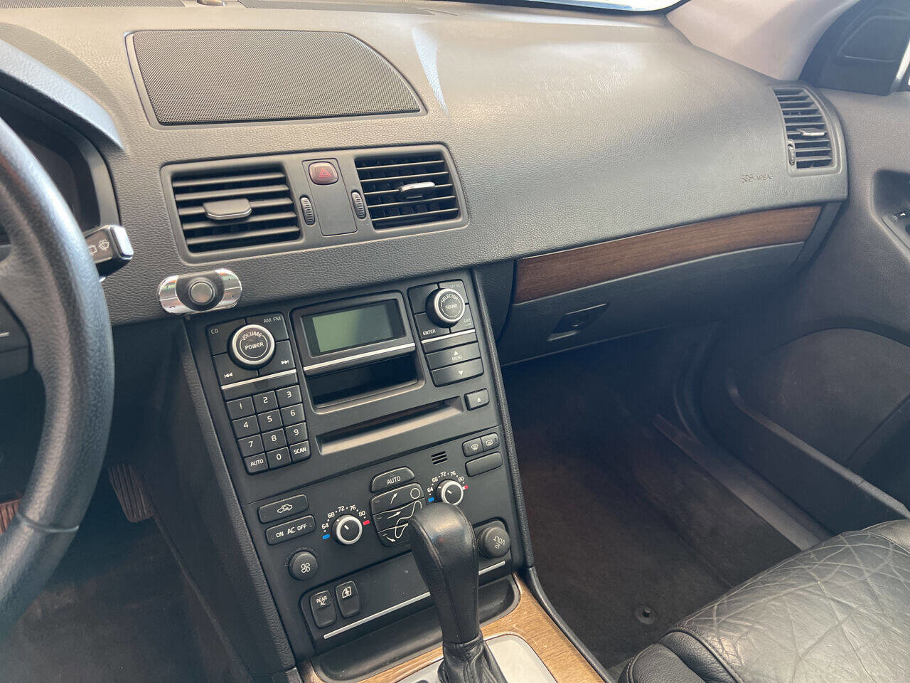 Used 2009 Volvo XC90 3.2 image 22