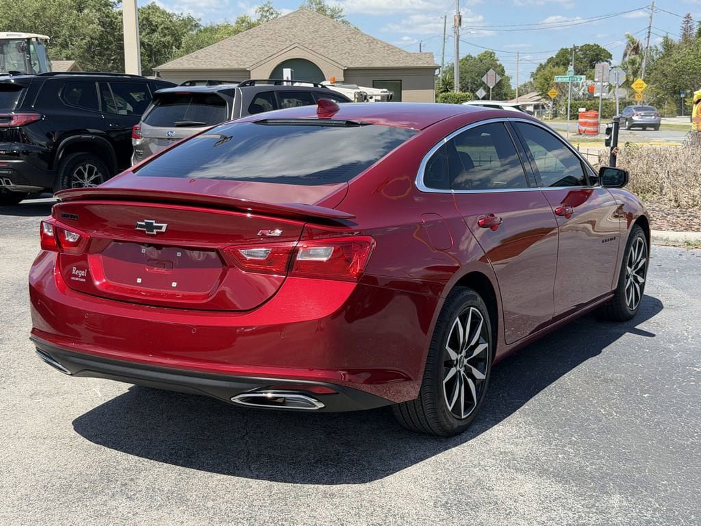 Used 2025 Chevrolet Malibu RS FWD image 5