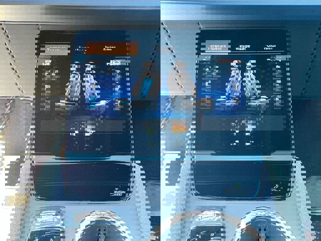 New 2026 Cadillac Vistiq Premium Luxury w/ LPO, Floor Liner Package image 21