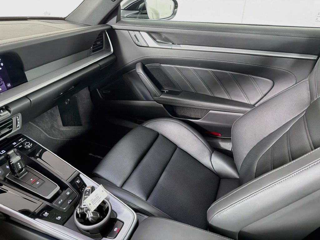 New 2026 Porsche 911 Carrera RWD image 26