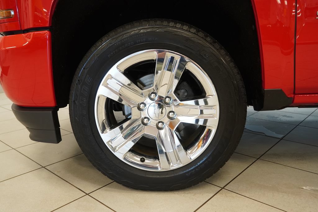 Used 2017 Chevrolet Silverado 1500 Custom w/ Custom Convenience Package AWD/4WD image 15
