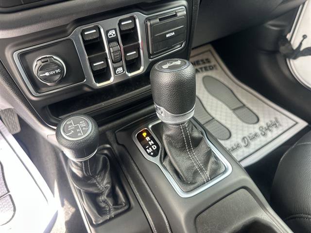 Used 2025 Jeep Wrangler Sahara w/ Safety Group image 42