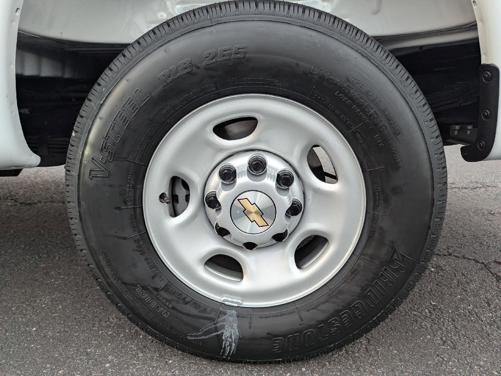 New 2025 Chevrolet Express 3500 w/ Driver Convenience Package image 22