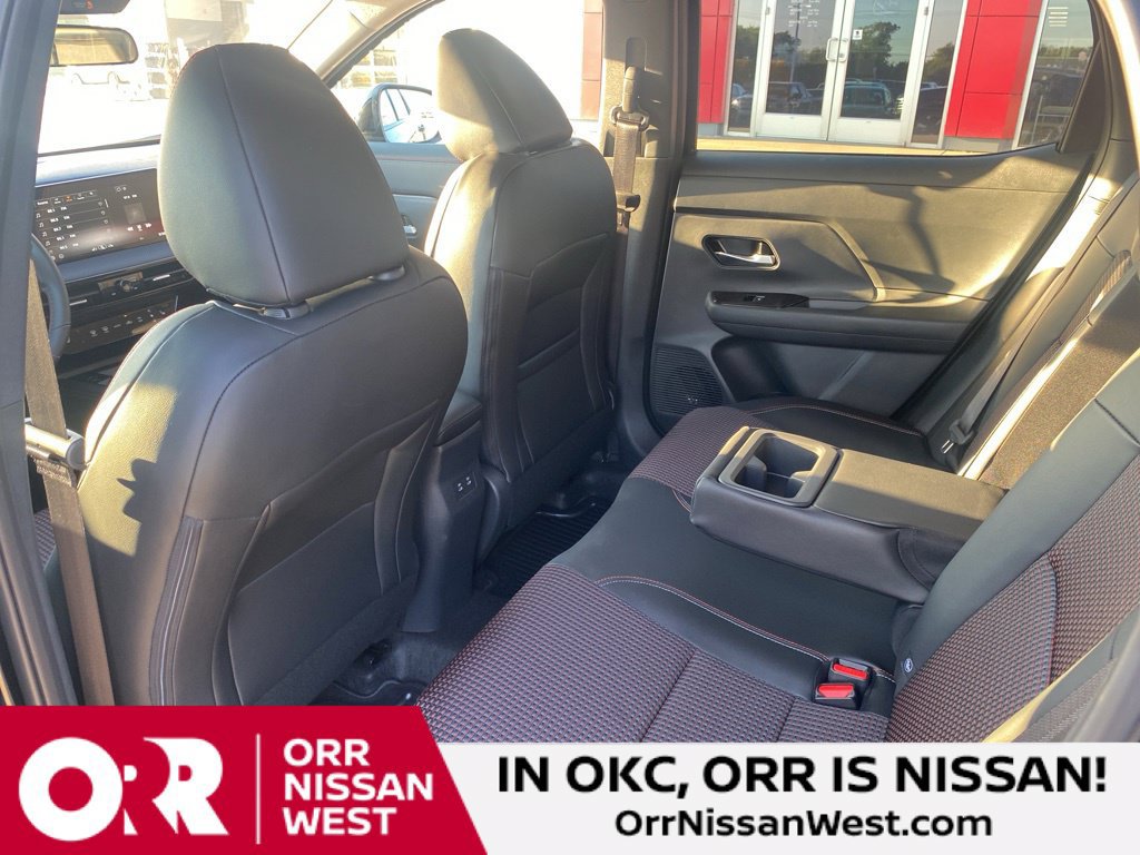 New 2026 Nissan Kicks SR w/ Cold Weather Package AWD/4WD image 17