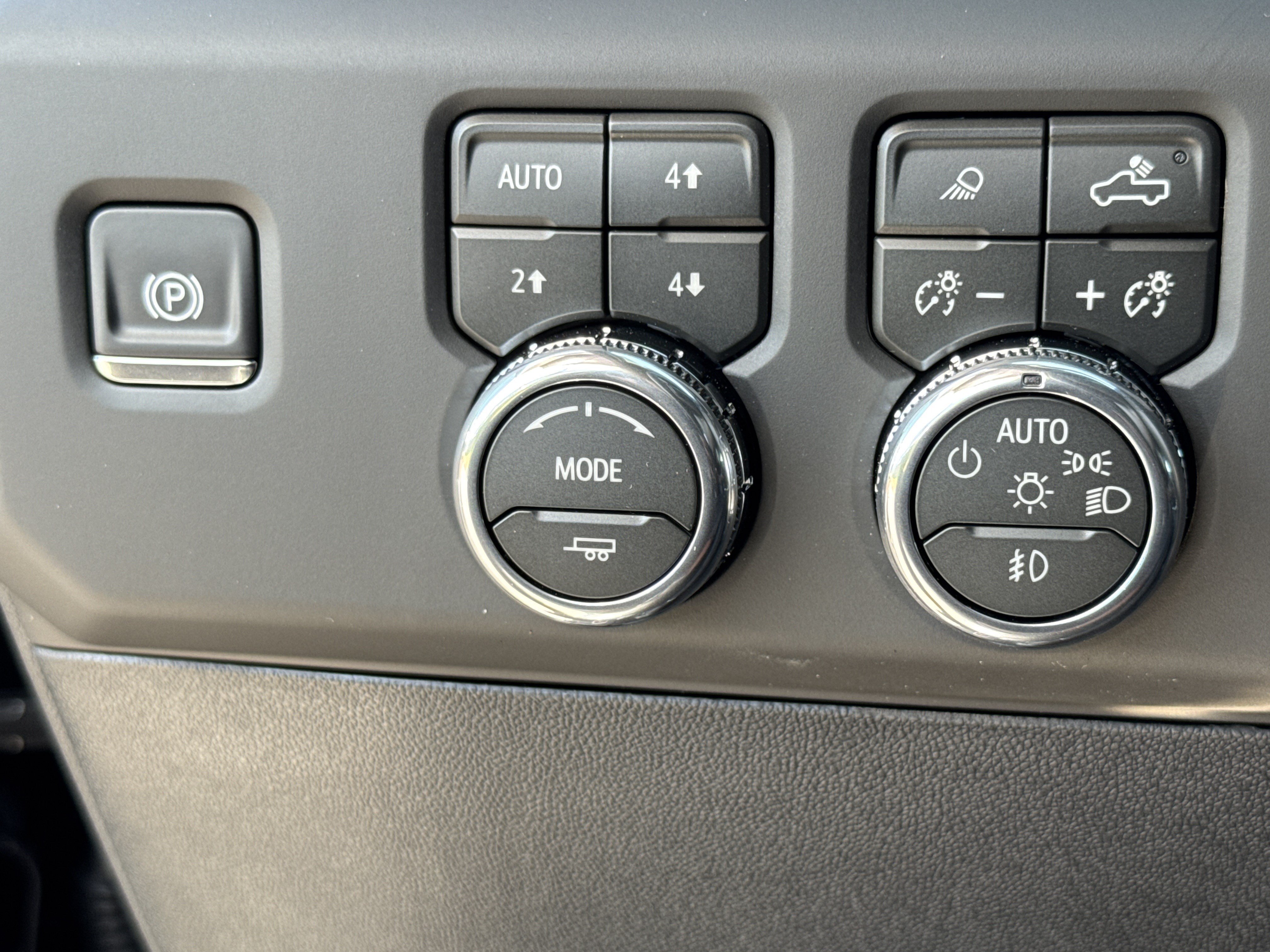New 2026 GMC Sierra 2500 Denali Ultimate AWD/4WD image 19