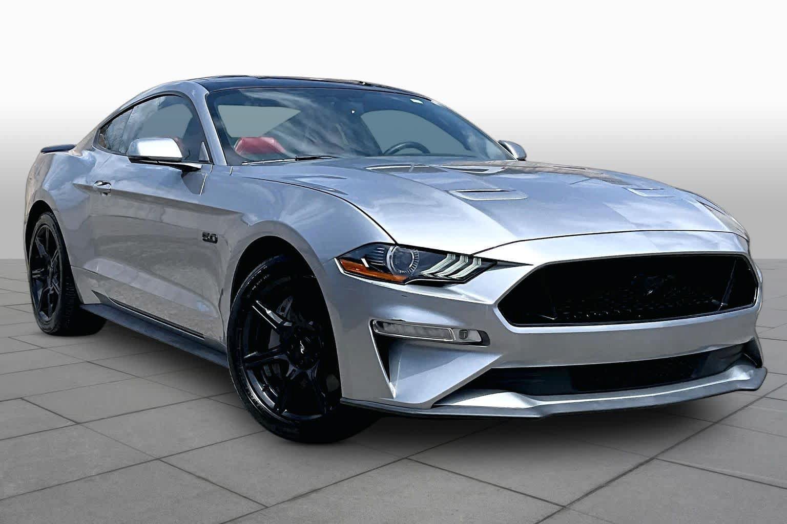 Used 2020 Ford Mustang GT Premium w/ Equipment Group 401A RWD image 3