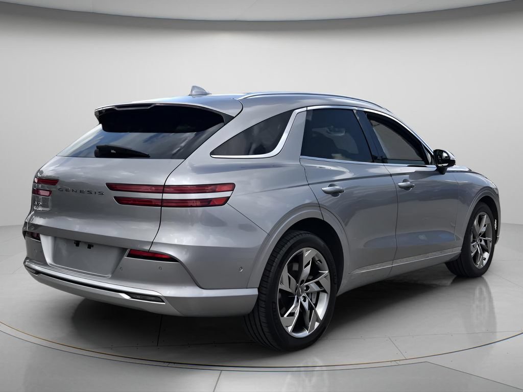 Used 2023 Genesis Electrified GV70 AWD/4WD image 8