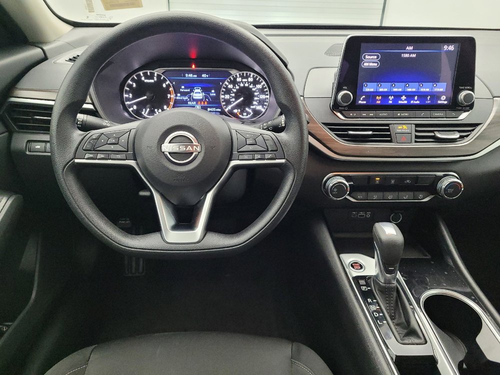 Used 2024 Nissan Altima 2.5 SV image 22