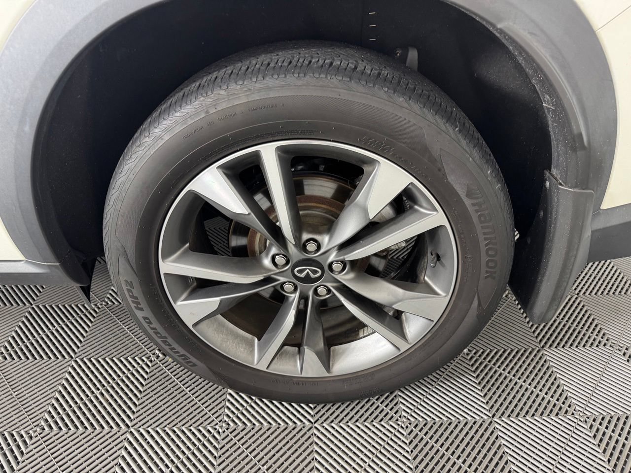 Used 2023 INFINITI QX60 Luxe AWD/4WD image 14