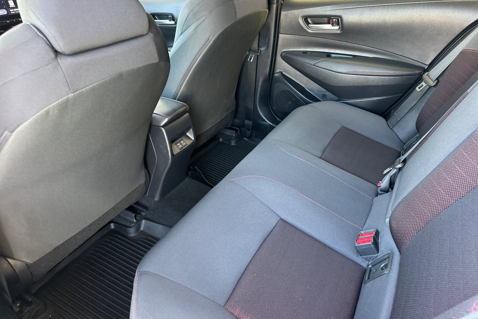 Certified 2025 Toyota Corolla SE w/ SE Premium Package image 11