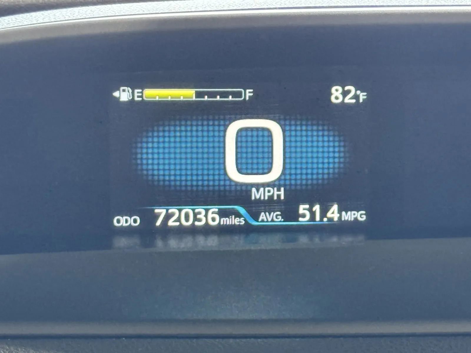 Used 2022 Toyota Prius L Eco FWD image 12