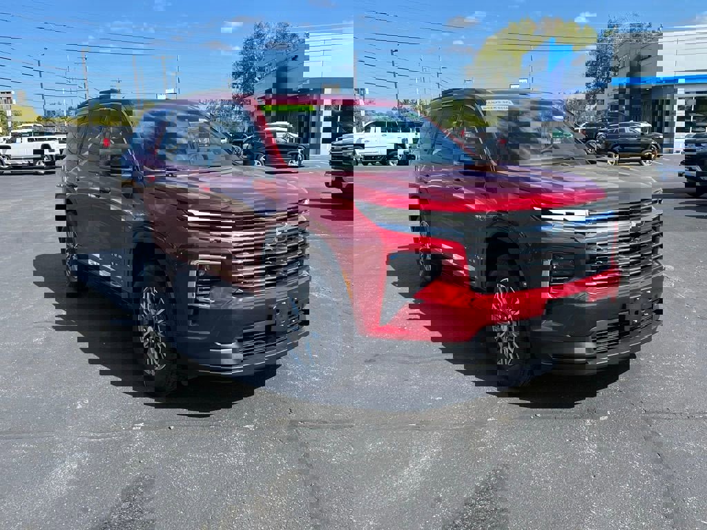 New 2025 Chevrolet Traverse LT w/ Driver Confidence Package