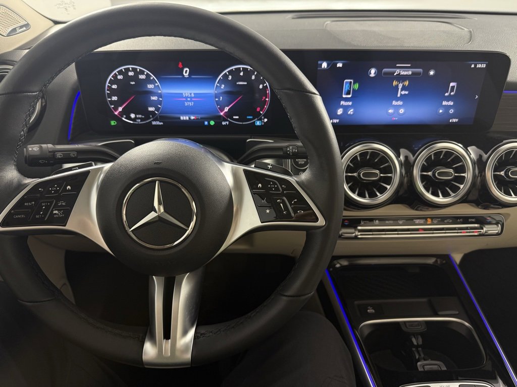 Used 2025 Mercedes-Benz GLB 250 4MATIC image 29