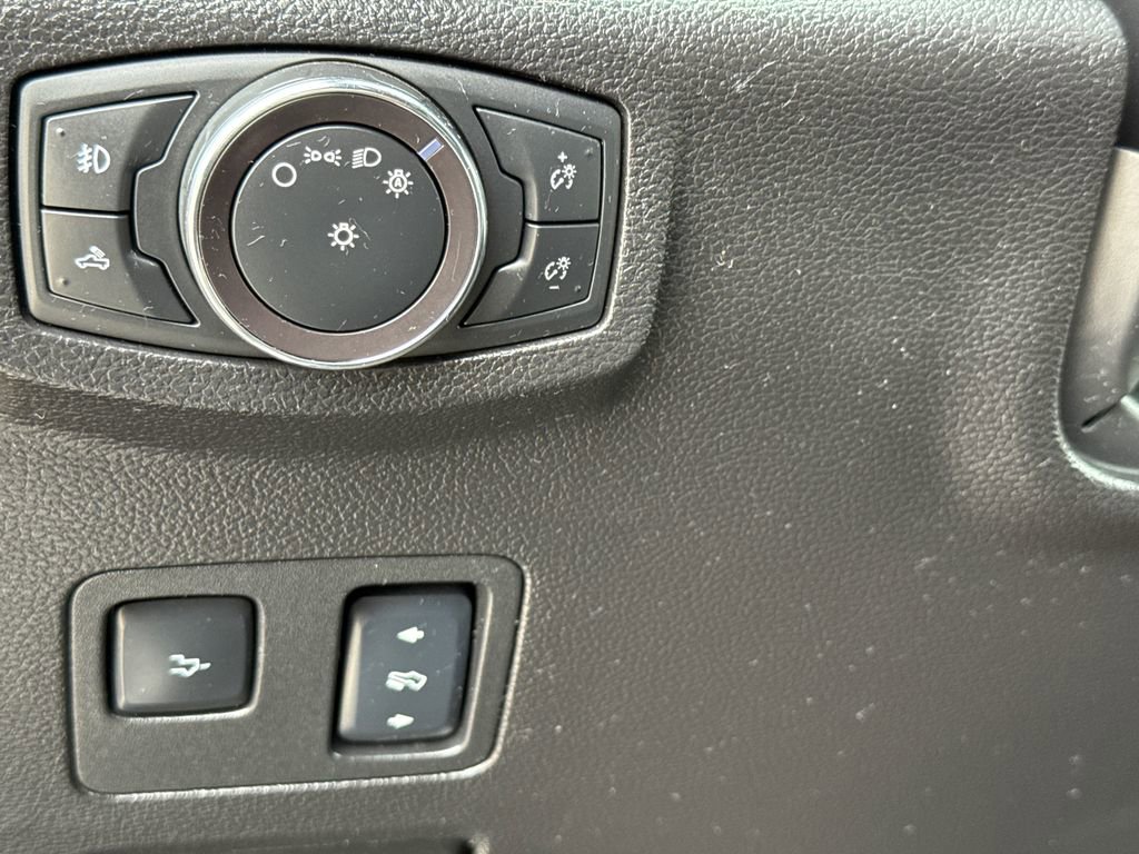 Used 2017 Ford F350 Platinum w/ FX4 Off-Road Package image 22