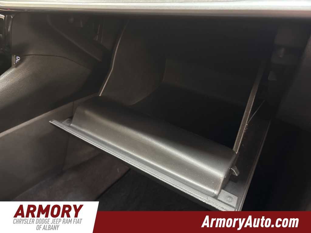 Used 2025 Jeep Compass Limited image 38