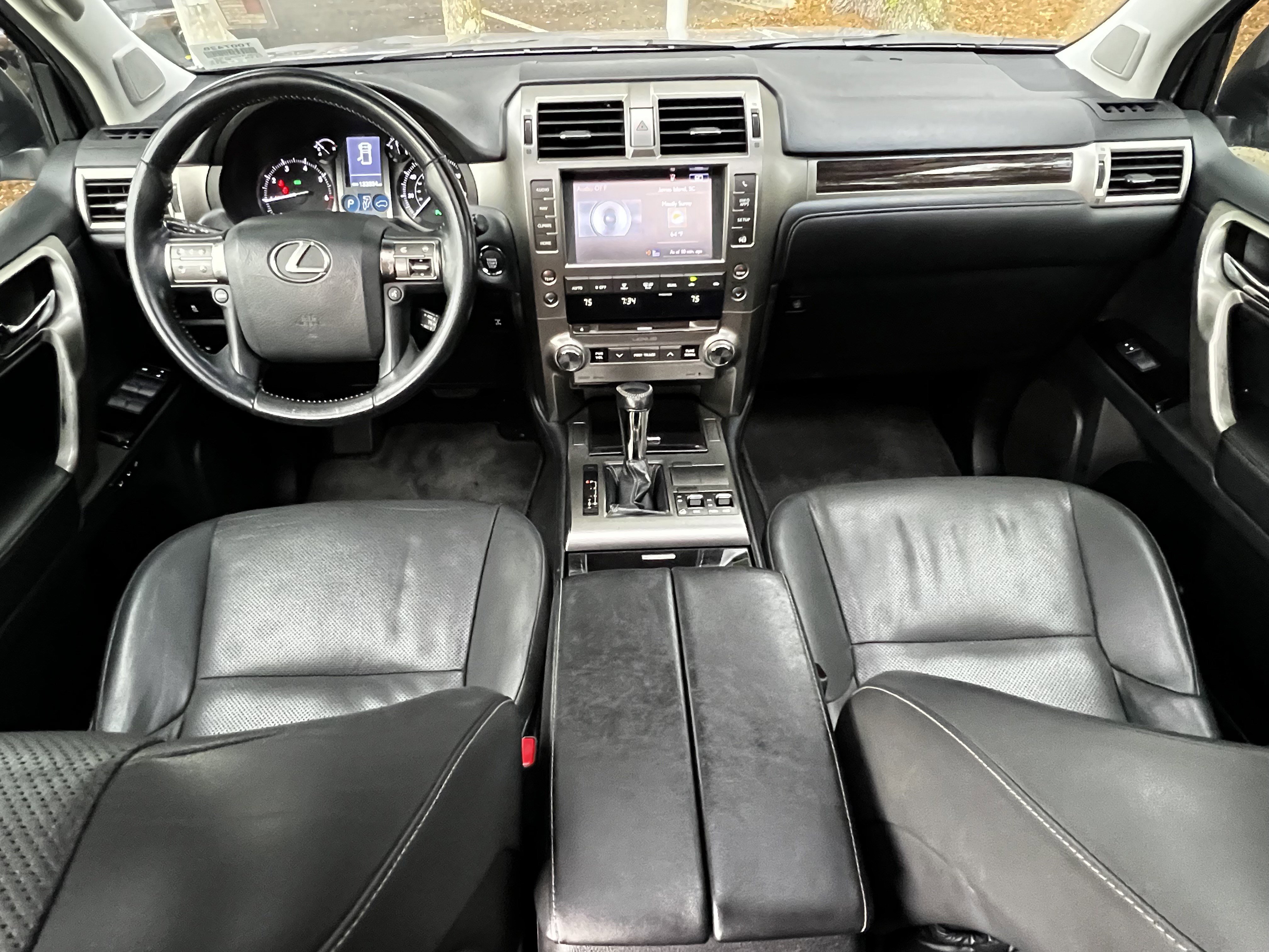Used 2017 Lexus GX 460 w/ Navigation Package AWD/4WD image 34
