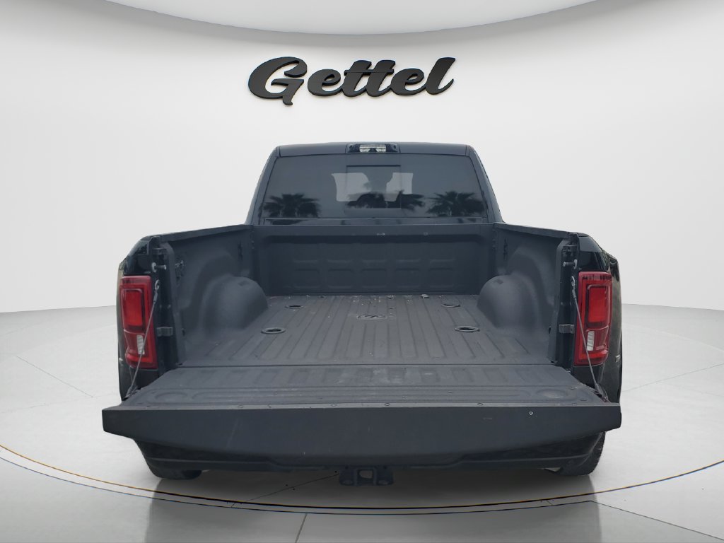 Used 2025 RAM 3500 Limited AWD/4WD image 9