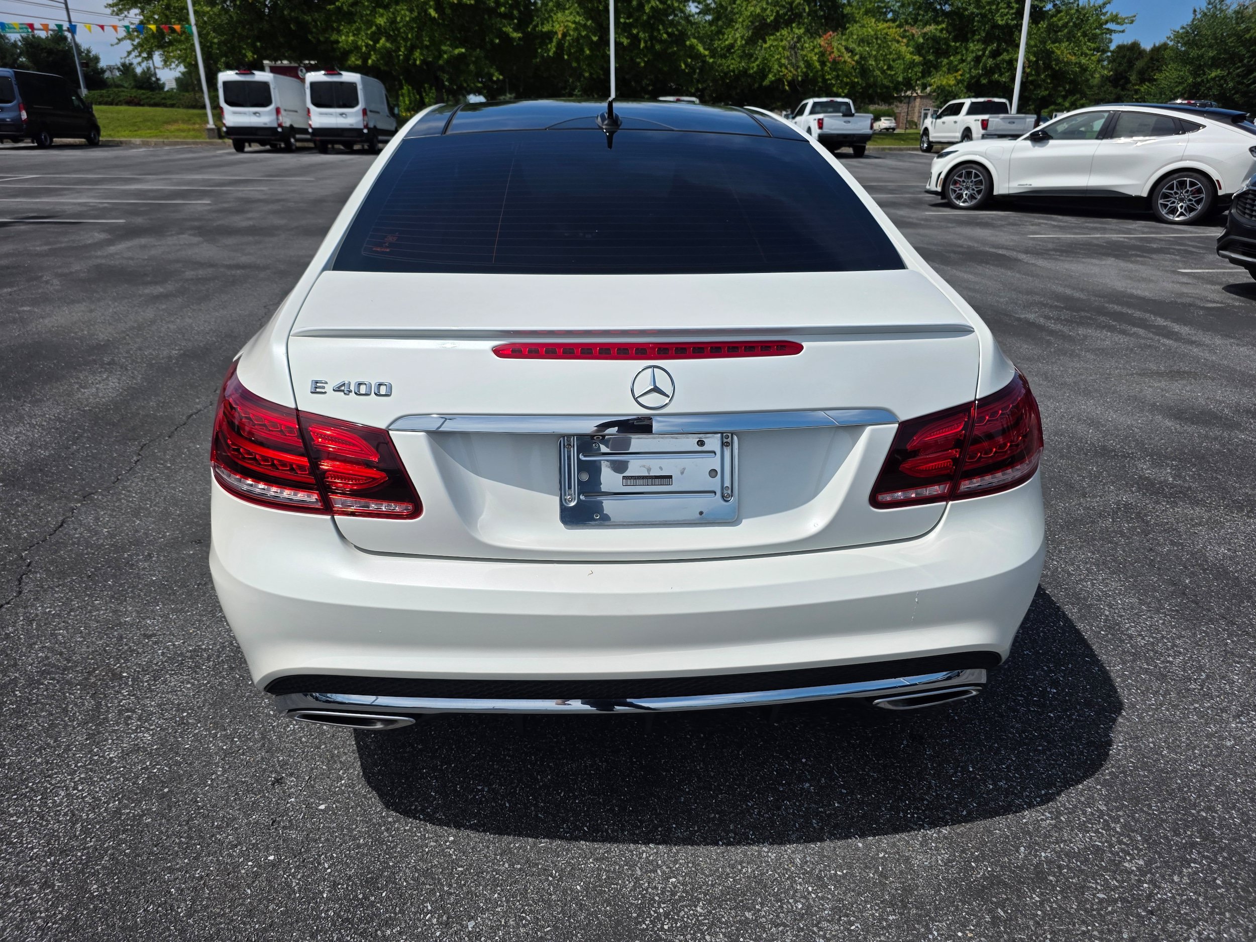 Used 2016 Mercedes-Benz E 400 Coupe image 4