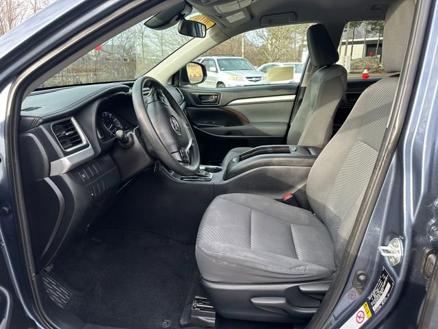 Certified 2019 Toyota Highlander LE AWD/4WD image 29