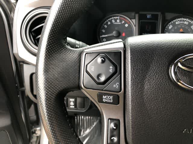 Used 2021 Toyota Tacoma TRD Off-Road w/ Technology Package AWD/4WD image 21