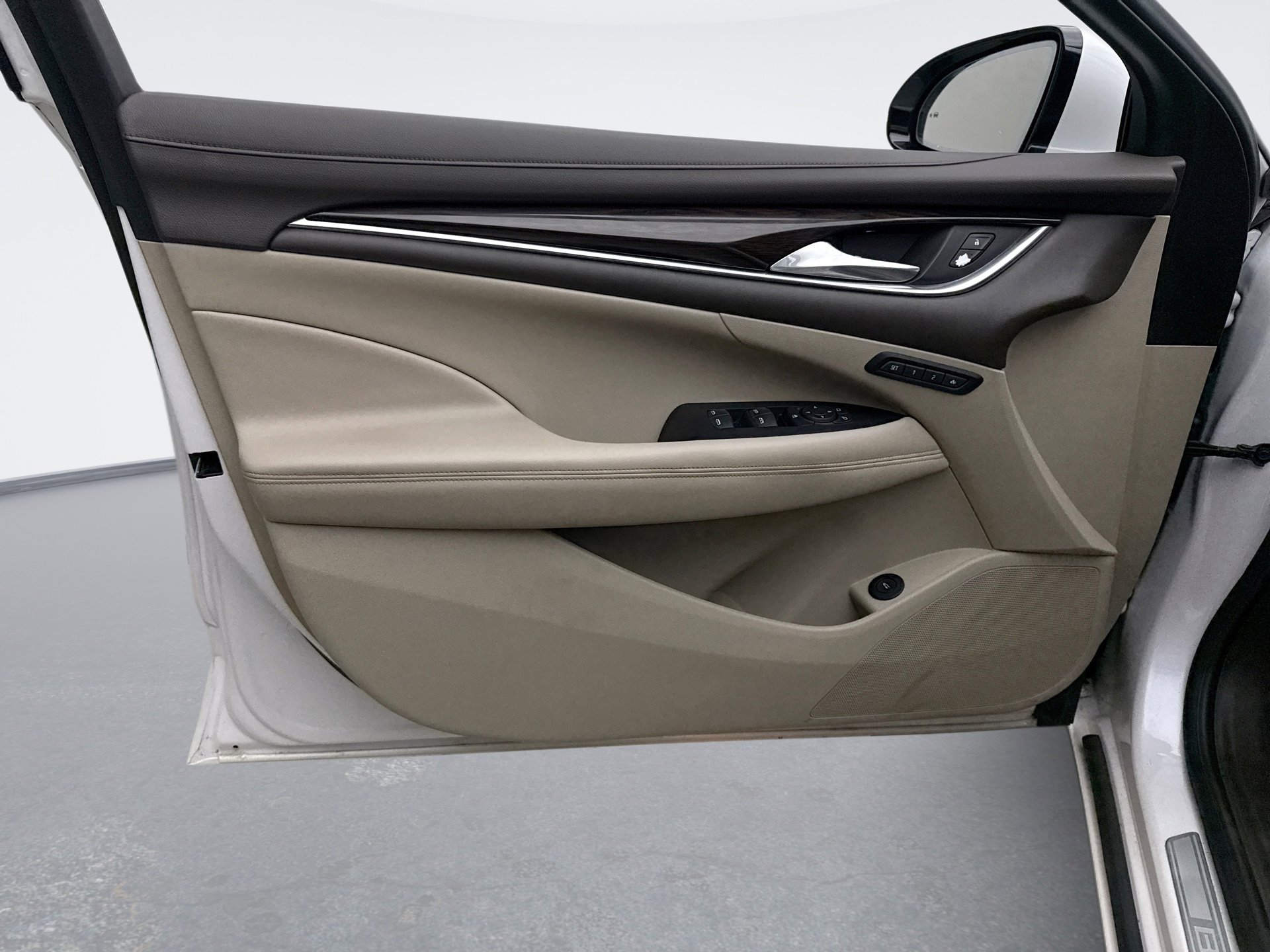 Used 2017 Buick LaCrosse Premium w/ Sun and Shade Package image 9