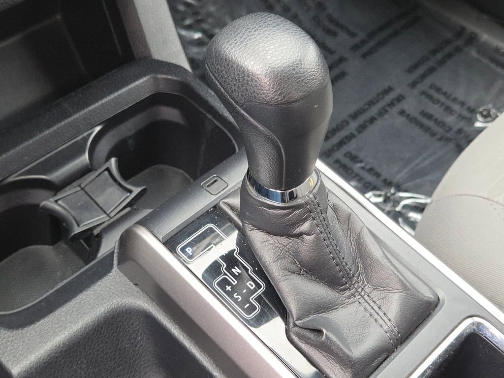 Used 2018 Toyota Tacoma SR5 image 38