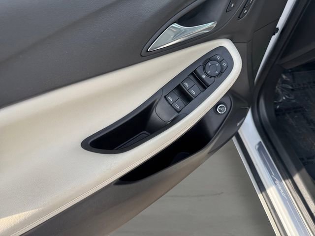 Used 2024 Buick Encore GX Avenir w/ Avenir Technology Package image 11