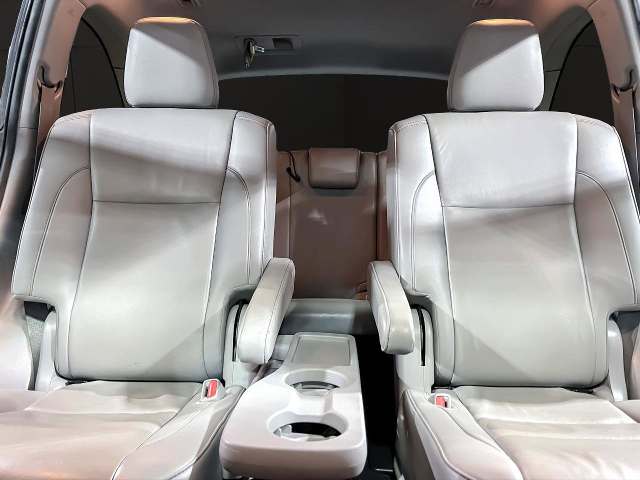 Used 2019 Toyota Highlander XLE image 19