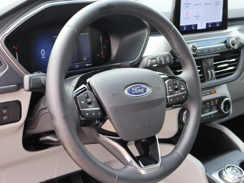 Used 2025 Ford Escape Active w/ Cold Weather Package FWD image 24