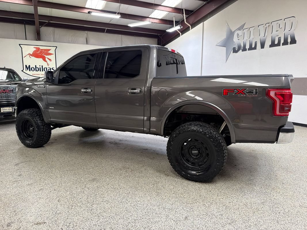 Used 2017 Ford F150 Lariat w/ Equipment Group 502A Luxury AWD/4WD image 4