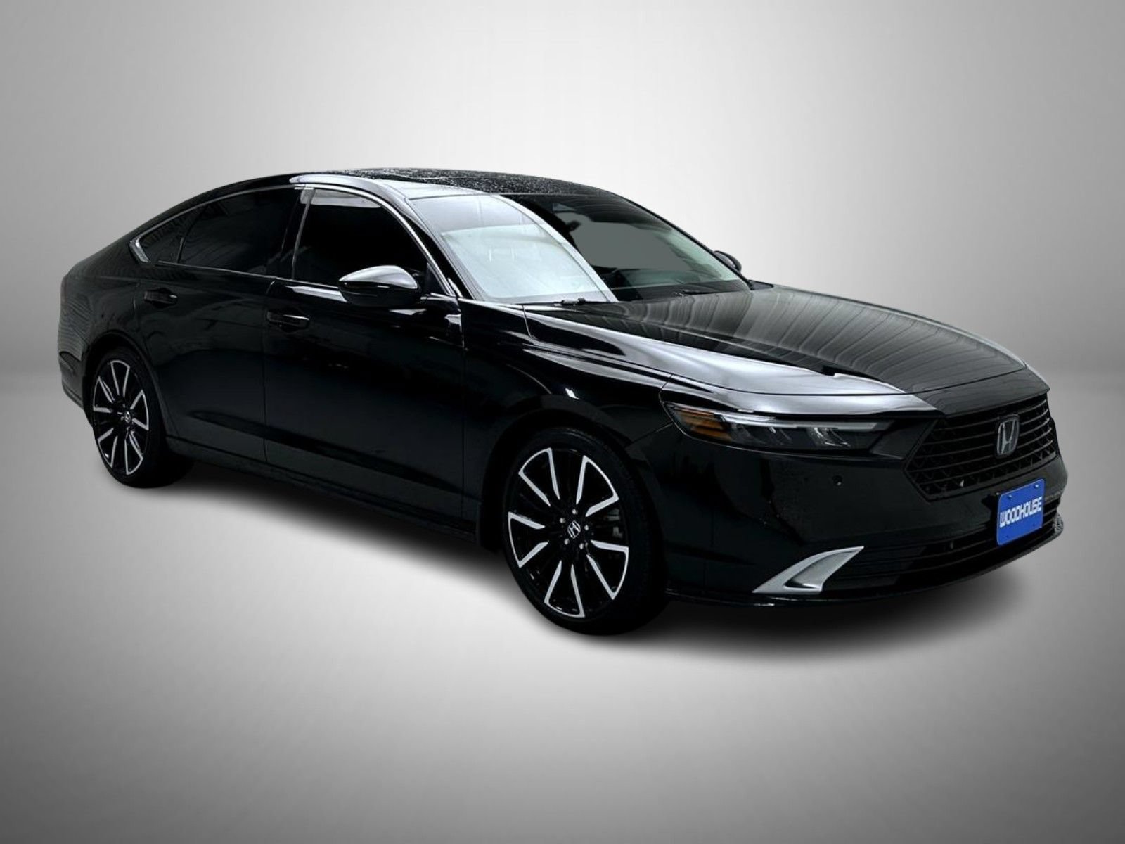 Used 2024 Honda Accord Touring image 3