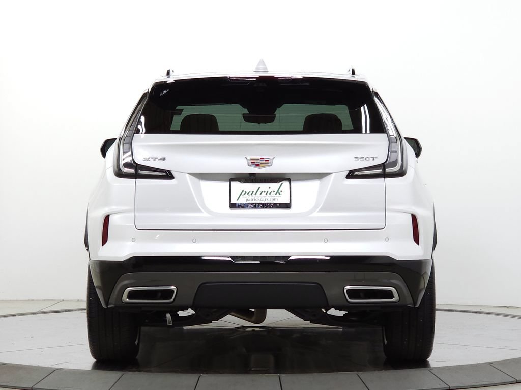 Used 2025 Cadillac XT4 Sport FWD image 7
