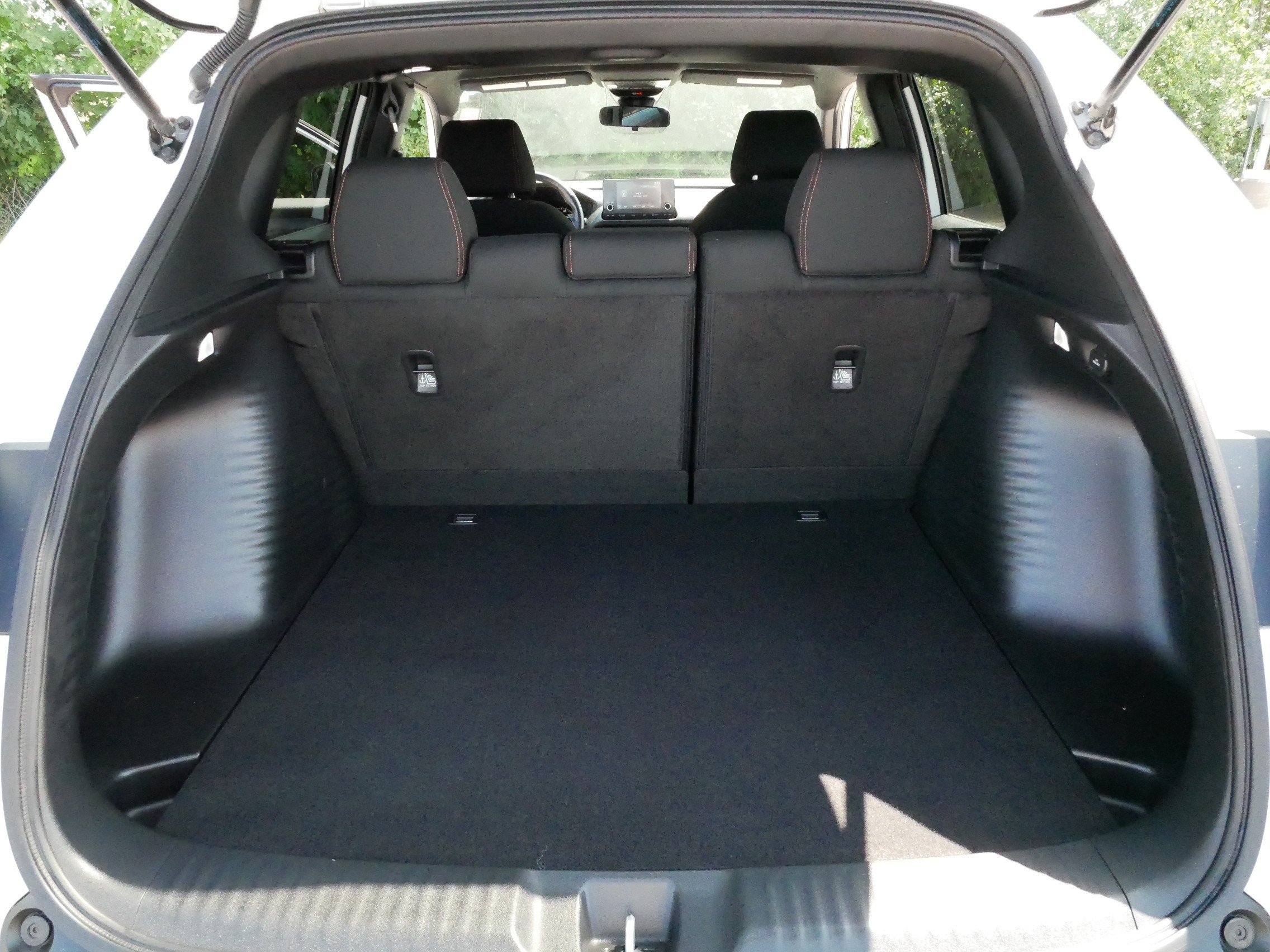 Certified 2024 Honda HR-V Sport image 18