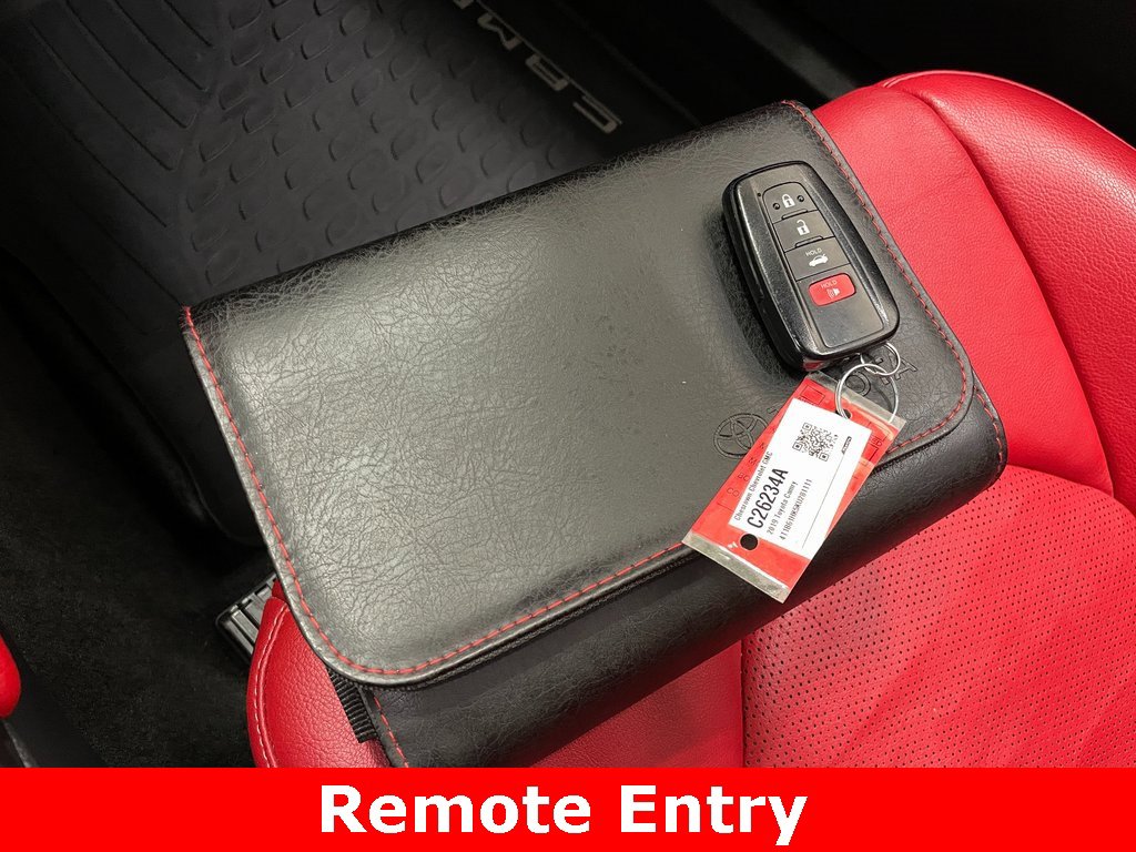 Used 2019 Toyota Camry XSE image 7