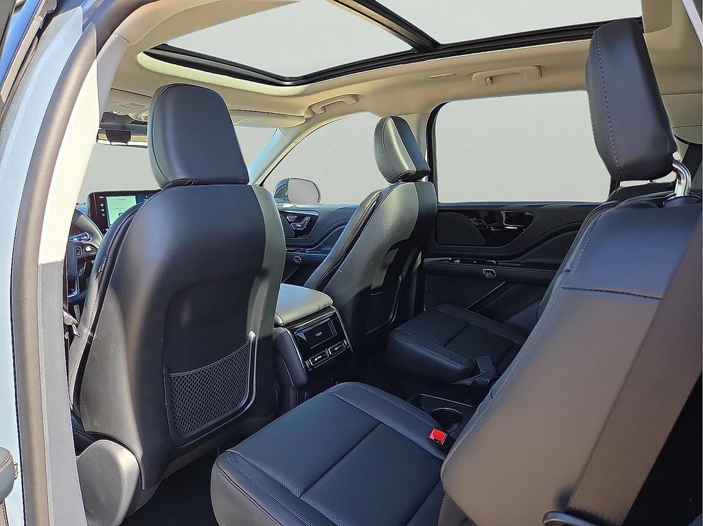 New 2026 Lincoln Aviator 2WD image 11